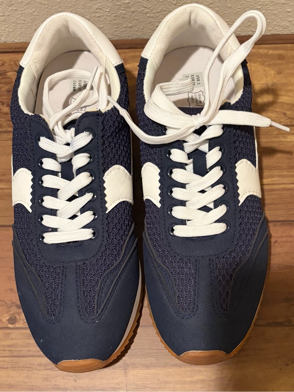 Women's Navy and White Classic Retro Runner Sneakers